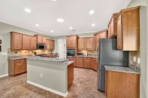 Kitchen - 8943 SW 86th Loop, Ocala, FL 34481 photo 1 of 6