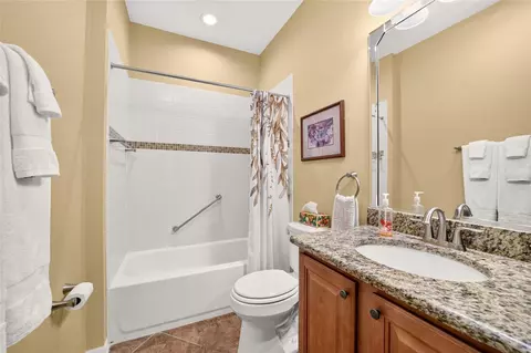 Bath - 8943 SW 86th Loop, Ocala, FL 34481 photo 3 of 3