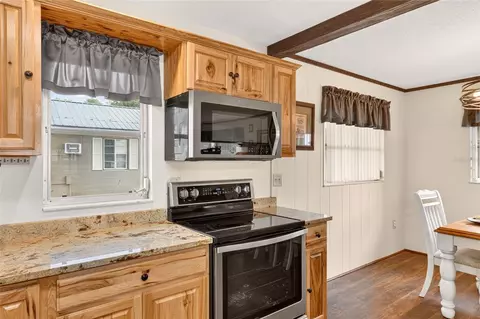 Kitchen - 2489 N Lakefront Dr, Hernando, FL 34442 photo 7 of 9