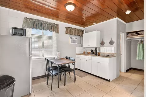 Dining - 2489 N Lakefront Dr, Hernando, FL 34442 photo 3 of 4