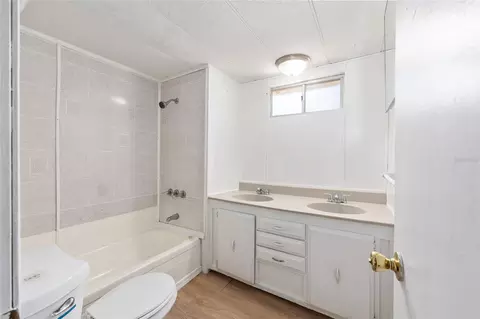 Bath - 2901 SW 91st St, Ocala, FL 34476 photo 1 of 1