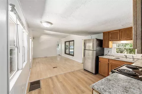 Living - 2901 SW 91st St, Ocala, FL 34476 photo 1 of 3