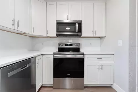Kitchen - 307 NE 11th Pl, Ocala, FL 34470 photo 3 of 3