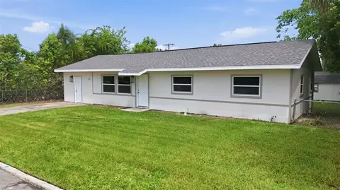 Exterior - 307 NE 11th Pl, Ocala, FL 34470 photo 1 of 5