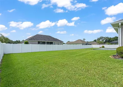 Exterior - 4010 SE 22nd St, Ocala, FL 34471 photo 9 of 10