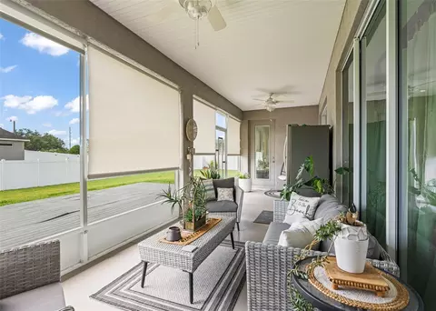 Exterior - 4010 SE 22nd St, Ocala, FL 34471 photo 6 of 10