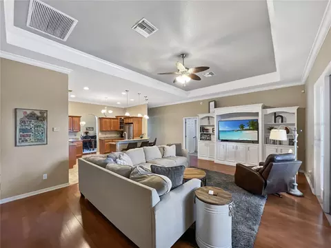 Living - 4526 SE 34th Pl, Ocala, FL 34480 photo 4 of 5