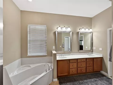 Bath - 4526 SE 34th Pl, Ocala, FL 34480 photo 2 of 5