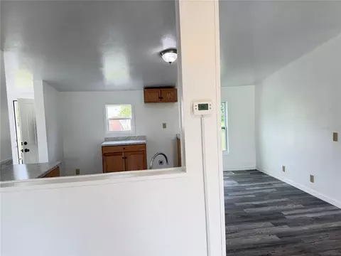 Living - 13991 NE 10th St, Williston, FL 32696 photo 2 of 5