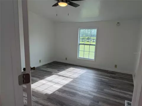 Bedroom - 13991 NE 10th St, Williston, FL 32696 photo 3 of 3