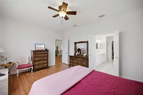 Bedroom - 9117 SE 125th Loop, Summerfield, FL 34491 photo 2 of 4