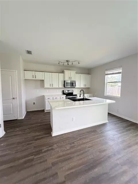 Kitchen - 45170 Dutton Way, Callahan, FL 32011 photo 1 of 1