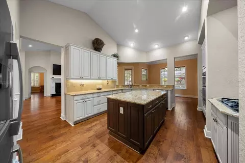 Kitchen - 929 SE 41st St, Ocala, FL 34480 photo 4 of 4