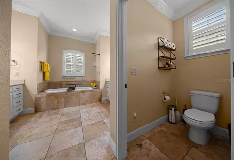 Bath - 929 SE 41st St, Ocala, FL 34480 photo 1 of 6
