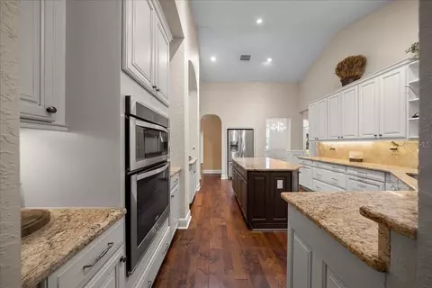 Entry Way - 929 SE 41st St, Ocala, FL 34480 photo 1 of 2