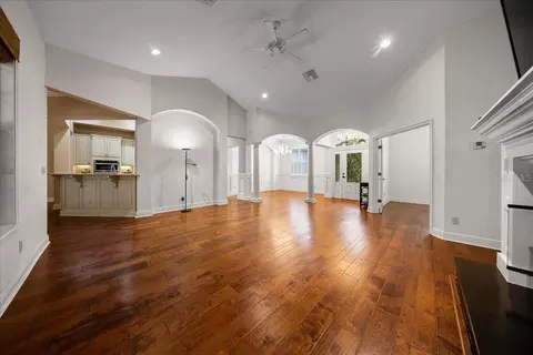 Living - 929 SE 41st St, Ocala, FL 34480 photo 3 of 7