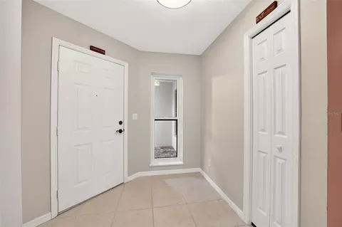 Entry Way - 4431 NE 4th St, Ocala, FL 34470 photo 2 of 3