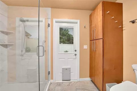 Bath - 4431 NE 4th St, Ocala, FL 34470 photo 3 of 5