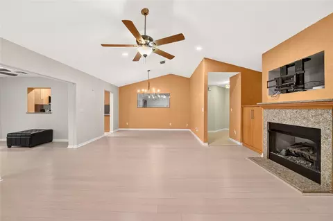 Living - 4431 NE 4th St, Ocala, FL 34470 photo 1 of 11