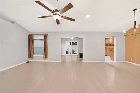 Living - 4431 NE 4th St, Ocala, FL 34470 photo 9 of 11