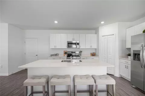 Kitchen - 3216 NE 38th St, Ocala, FL 34479 photo 2 of 2
