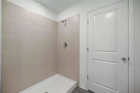 Bath - 3216 NE 38th St, Ocala, FL 34479 photo 1 of 2