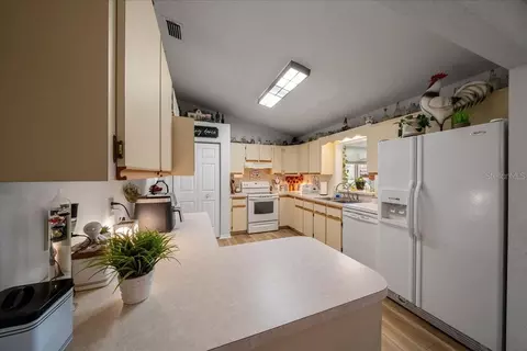Kitchen - 2222 SW 167th Pl, Ocala, FL 34473 photo 1 of 6