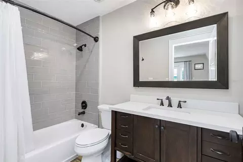 Bath - 8727 SE 72nd Ave, Ocala, FL 34472 photo 4 of 5