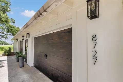 Exterior - 8727 SE 72nd Ave, Ocala, FL 34472 photo 2 of 10