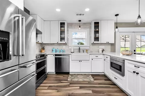 Kitchen - 8727 SE 72nd Ave, Ocala, FL 34472 photo 5 of 5