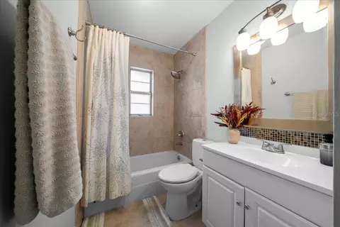 Bath - 3149 SE 3rd St, Ocala, FL 34471 photo 1 of 3
