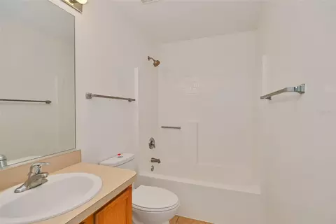 Bath - 18 Juniper Loop Dr, Ocala, FL 34480 photo 4 of 4