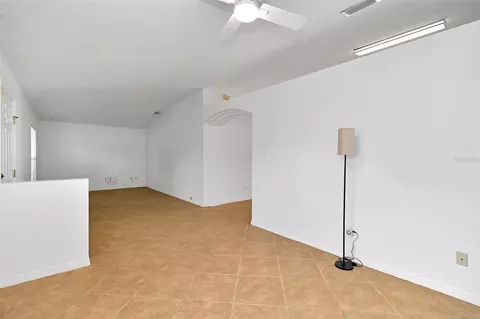 Living - 18 Juniper Loop Dr, Ocala, FL 34480 photo 5 of 10