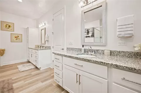 Bath - 2761 SW 175th Loop, Ocala, FL 34473 photo 3 of 7