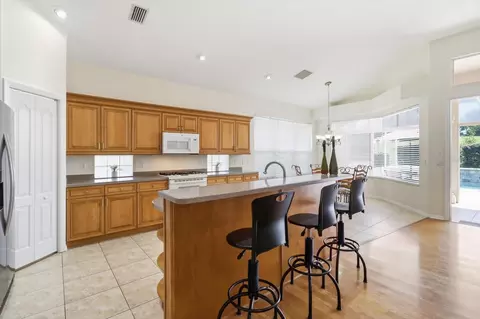 Kitchen - 1821 N Gibson Pt, Hernando, FL 34442 photo 2 of 5