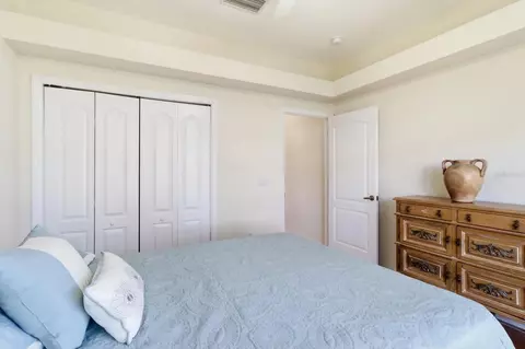 Bedroom - 1821 N Gibson Pt, Hernando, FL 34442 photo 2 of 3