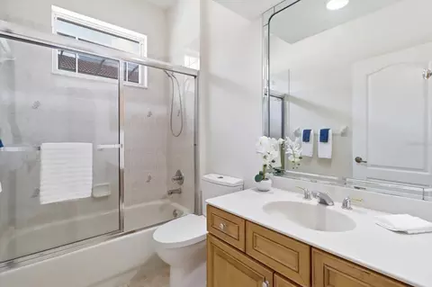 Bath - 1821 N Gibson Pt, Hernando, FL 34442 photo 1 of 4