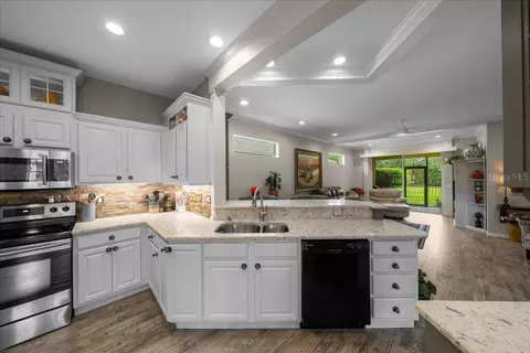 Kitchen - 8569 SW 88th Loop, Ocala, FL 34481 photo 5 of 5