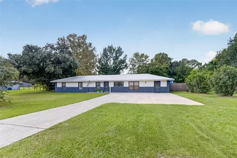 Exterior - 16460 NE 25th Ln, Williston, FL 32696 photo 2 of 7