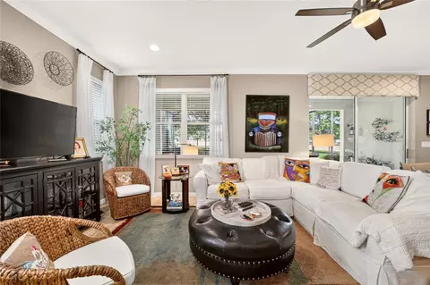 Living - 9895 SW 95th Loop, Ocala, FL 34481 photo 3 of 5