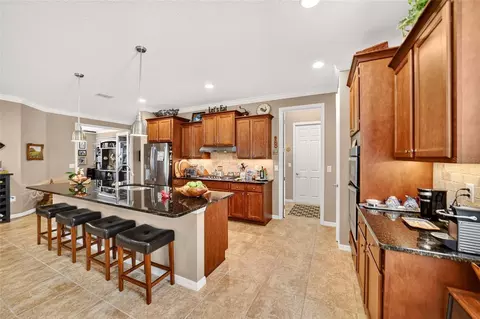 Kitchen - 9895 SW 95th Loop, Ocala, FL 34481 photo 5 of 9