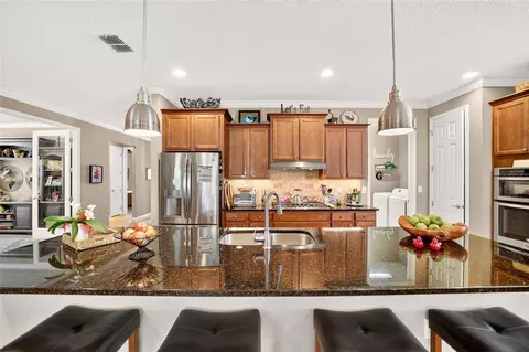 Kitchen - 9895 SW 95th Loop, Ocala, FL 34481 photo 4 of 9
