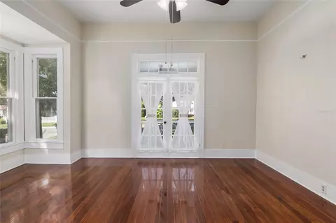 Living - 818 SE 3rd St, Ocala, FL 34471 photo 5 of 5