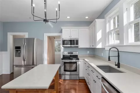 Kitchen - 818 SE 3rd St, Ocala, FL 34471 photo 5 of 7