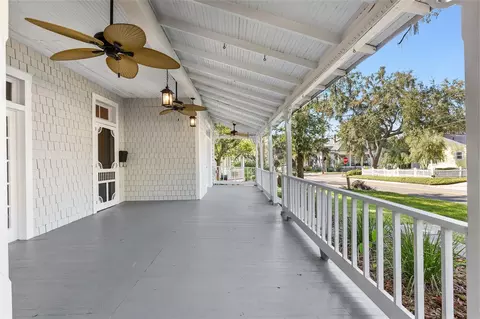 Exterior - 818 SE 3rd St, Ocala, FL 34471 photo 10 of 36