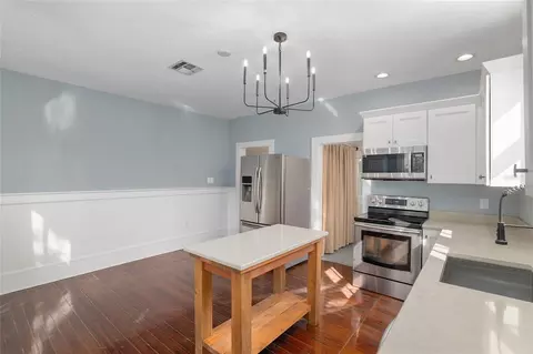 Kitchen - 818 SE 3rd St, Ocala, FL 34471 photo 4 of 7