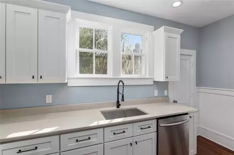Kitchen - 818 SE 3rd St, Ocala, FL 34471 photo 6 of 7