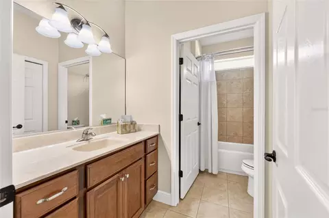 Bath - 4015 SE 22nd St, Ocala, FL 34471 photo 5 of 8