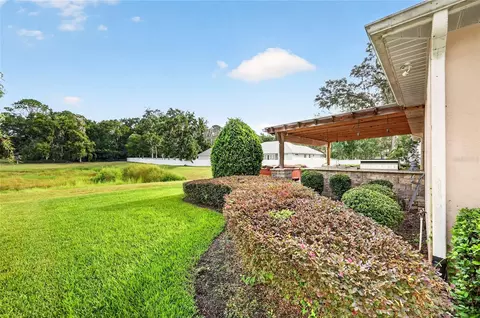 Exterior - 4015 SE 22nd St, Ocala, FL 34471 photo 8 of 9
