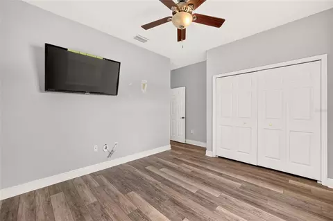 Bedroom - 4015 SE 22nd St, Ocala, FL 34471 photo 3 of 9